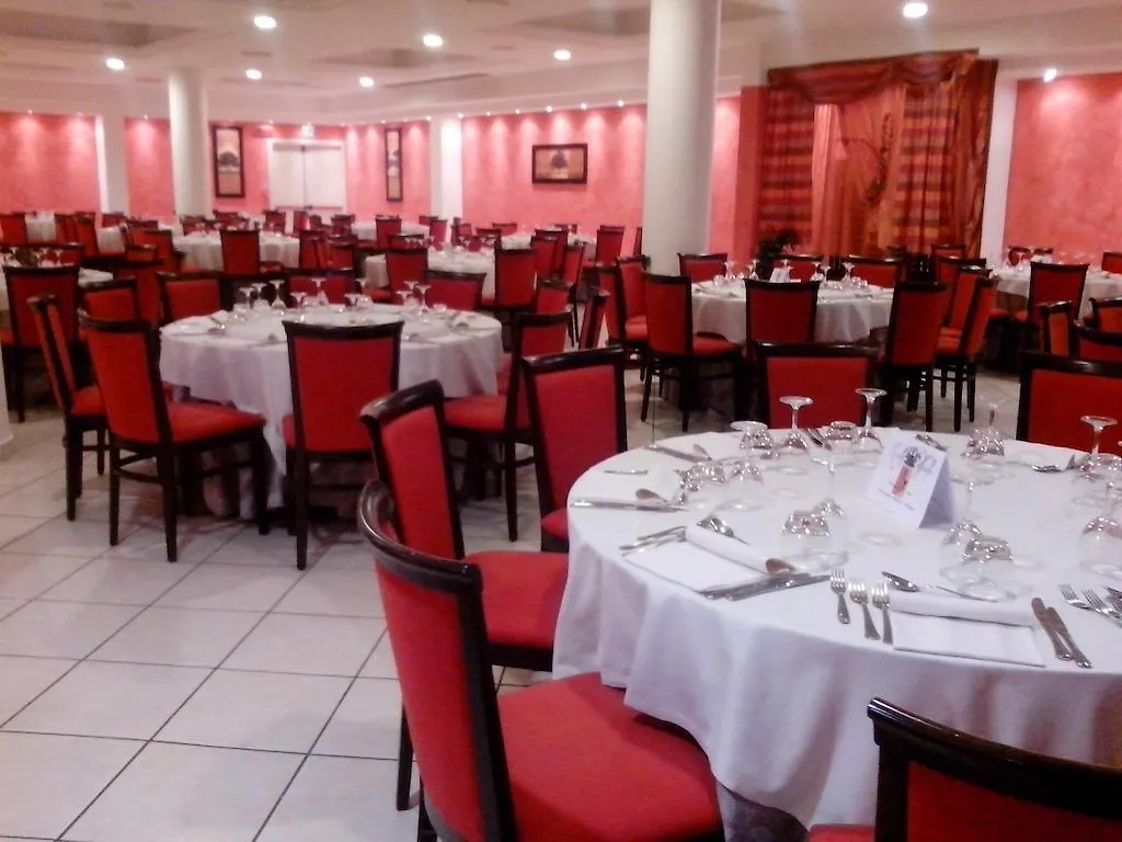 Hotel Rmh Modena Raffaello 4*,